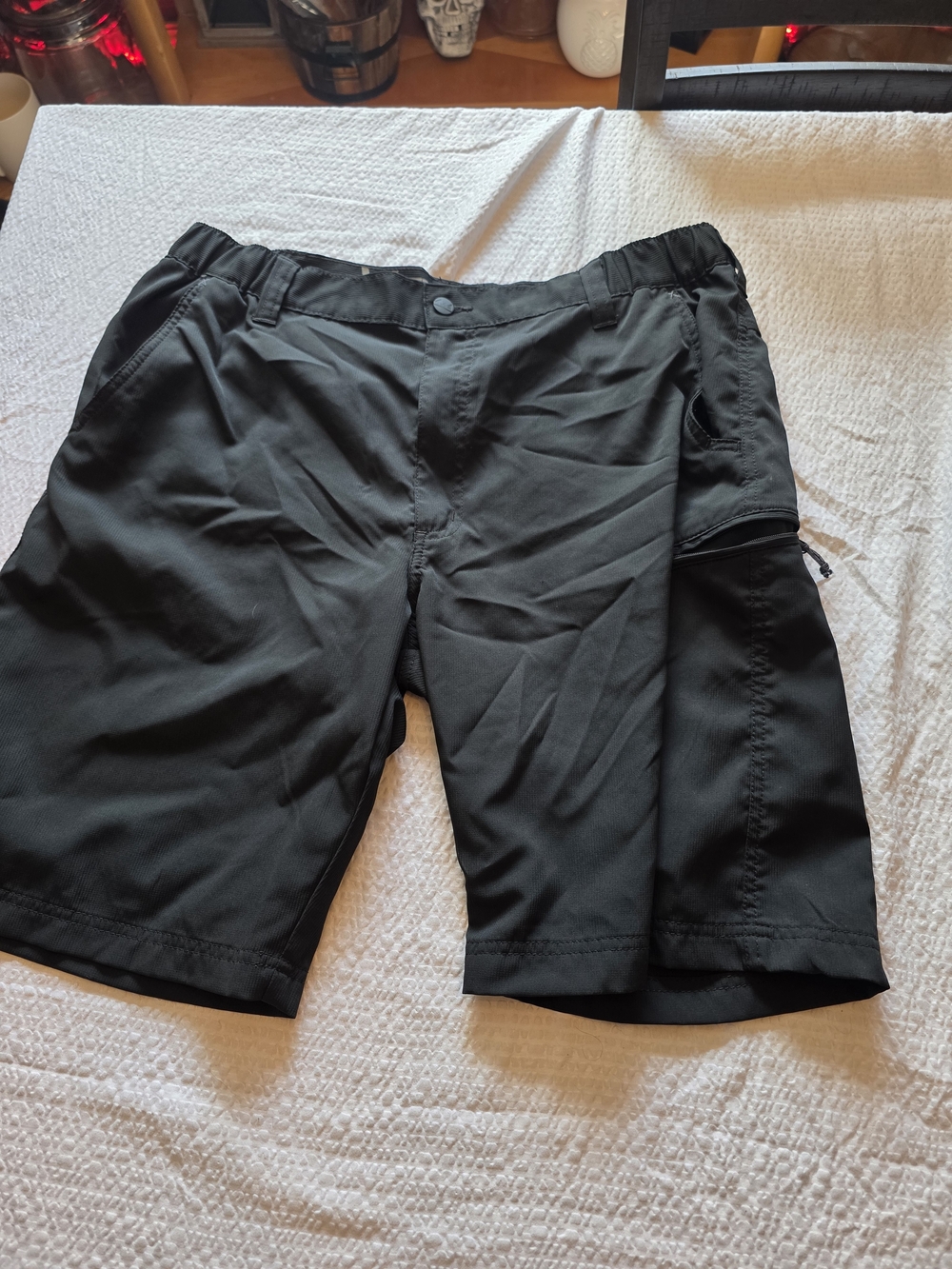 Wrangler Black Hybrid Cargo Shorts 36